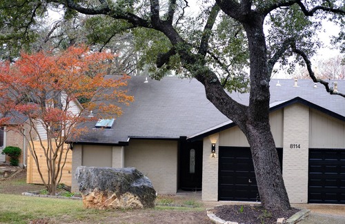 McNeil Condo | Northwest Austin charming 2-bedroom condo