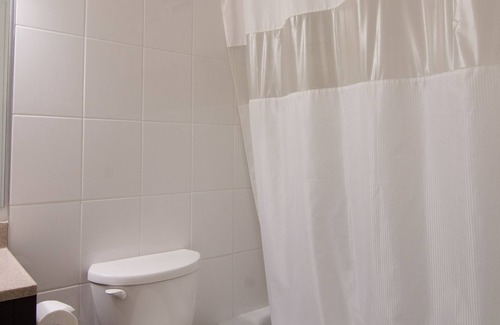 Prince George Hotel | Northwood Plaza Hotel