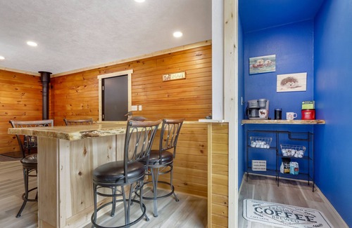 Stone Lake Cabin | Northwoods multiple family size cabin. ATV/UTV, snowmobile trail access and lake