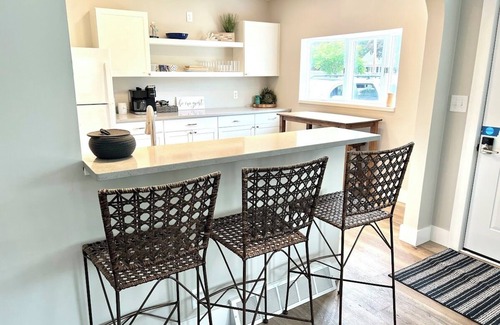 Norton Shores House | Norton Shores house sleeps 6, walking distance to Maranatha, and Lake Michigan.