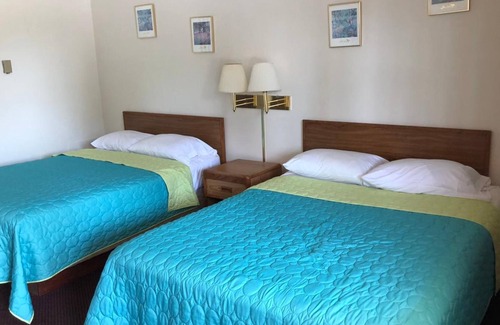 Norton Shores Hotel | Norton Shores Inn