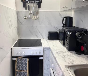 Chadwell Apartment | Norwich Delight Apartment