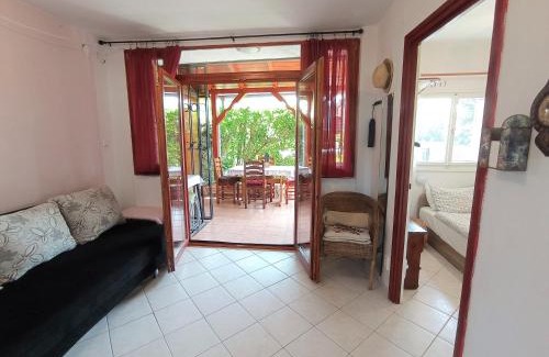 Balatonkenese House | Nosztalgia Apartman Balatonkenese