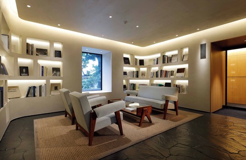 Nishiazabu House | NOT A HOTEL HIROO