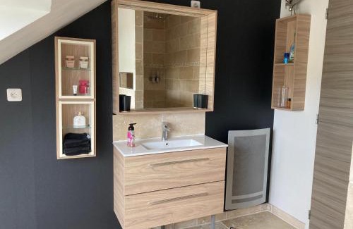 Bec-de-Mortagne Apartment | Nouveau ! Au Bec de Mortagne, joli appartement pour 4 personnes avec 2 chambres, zéro six soixante dix huit soixante treize trente six quatre vingt onze