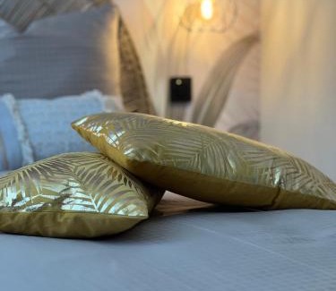 Cherbourg-en-Cotentin Apartment | - Nouveau - Bienvenue à Azelma - Cozy et proche de Naval Group