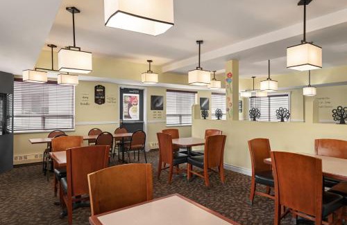 Yellowknife Hotel | Nova Inn Yellowknife
