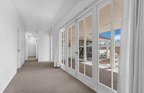 Papakura Hotel | Nova Motel