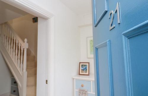 Dittisham House | November Cottage