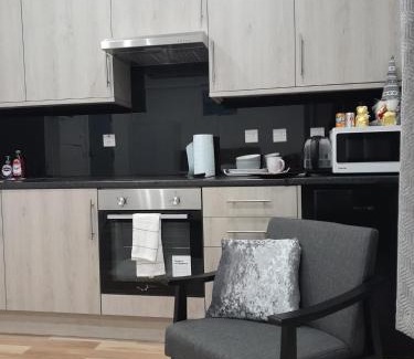 Walpole Apartment | NOVO Holiday Homes - London