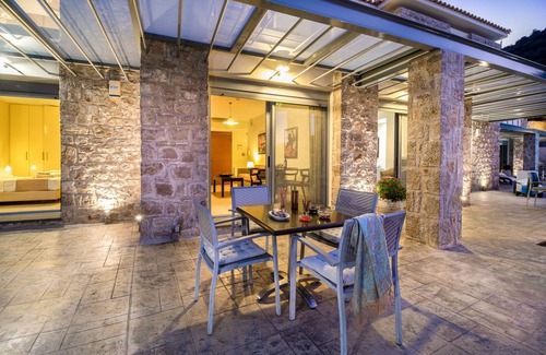 Katouna Apartment | Now you can do your happy-dance, cause you've just found YOUR place :-)