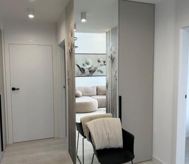 Biskupiec Apartment | Nowy apartament z dwoma sypialniami i garażem