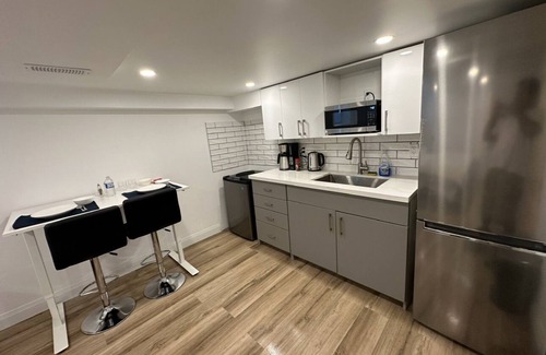 Rosemount House | nPvt Studio near Fairway Mall & Waterloo Airport. Downtown in few minutes