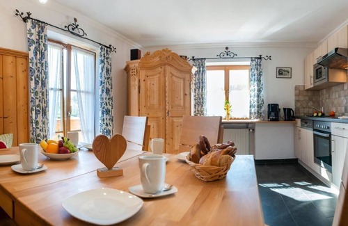 Wallgau Apartment | "Nr. 1" apartment Soiern, 2 bedrooms, shower and bath, WC - Geierstanger, country house