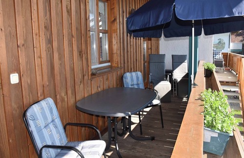 Bad Endorf Apartment | Nr. 3 Ferienwohnung, 38 qm Obergeschoss, 1 Separates Schlafzimmer