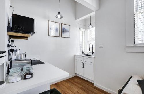 Tobin Hill Apartment | Nr Dt River Walk, Alamo, Zoo Yard Bbq Games