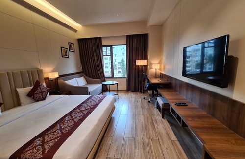 Navsari Hotel | NRICH SKYOTEL