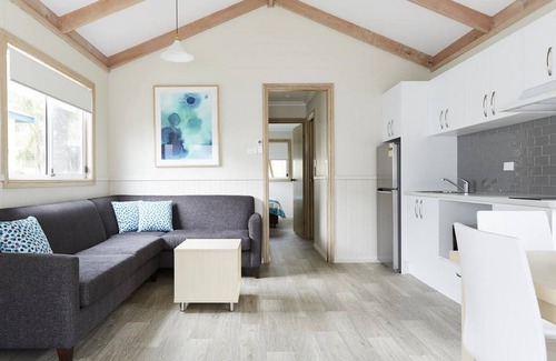 Port Macquarie Cabin | NRMA Port Macquarie Breakwall Holiday Park
