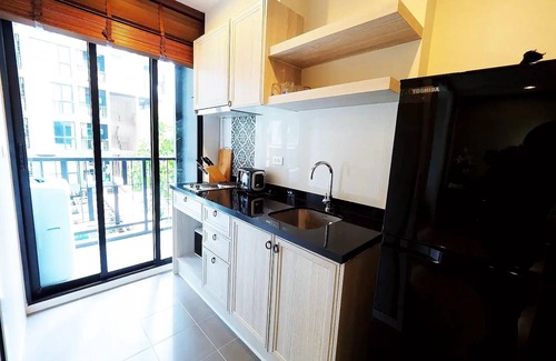Phuket Apartment | nRooftop infinity pool and gym - Luxury Apartment