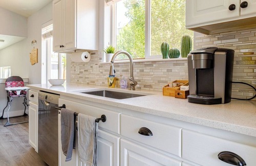 East Wenatchee House | nSpacious & Serene Getaway for Adults—Endless Fun for Kids!