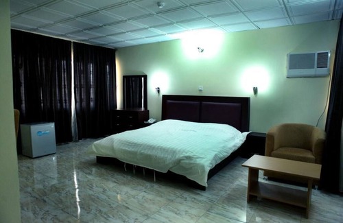 Yaba House | Nspri Guest House