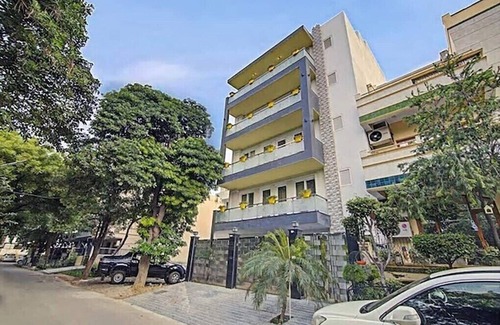 Sushant Lok House | NUAB House-1B Fortis/MAX/Paras/Medanta/HUDA Metro