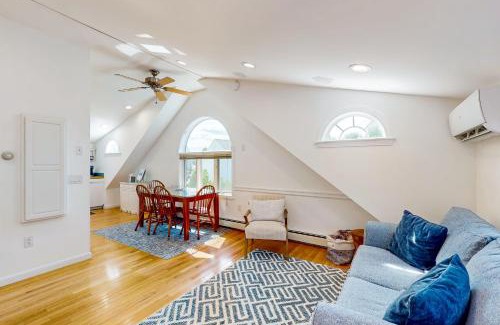 York Beach Apartment | Nubble's Hideaway