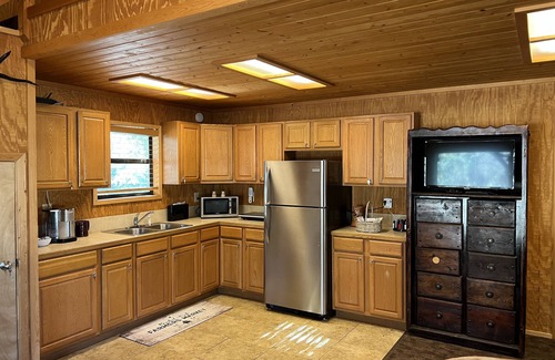 Barksdale Cabin | Nueces River Cabins-Pecan Cabin