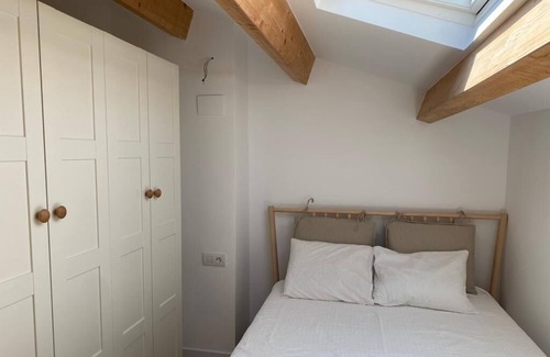 Montgat Apartment | Nuevo Apartamento Duplex en Nave Restaurada al Lado de la Laya