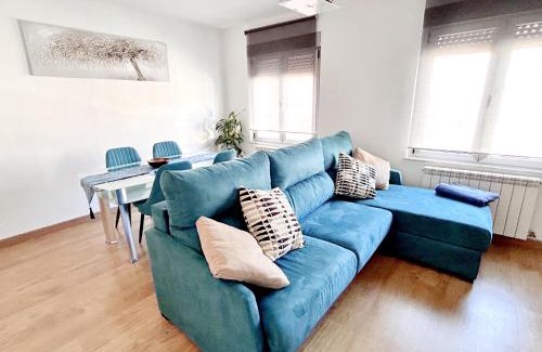 La Corredoria y Ventanielles Apartment | Nuevo Cerca CENTRO , WIFI y Calefacción