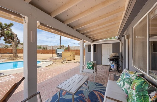 Yucca Valley House | ☀️ Nuevo Sol - In Ground Pool, Hot Tub, Fire Pit + BBQ ☀️