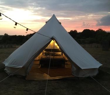 Montravers Other | Nuit *é* Toilée à la Ferme du Petit Puyaume