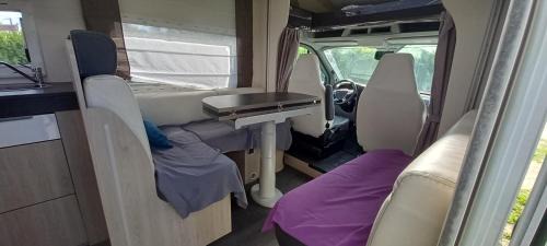 Segonzac Other | Nuit en Camping car : une experience immersive