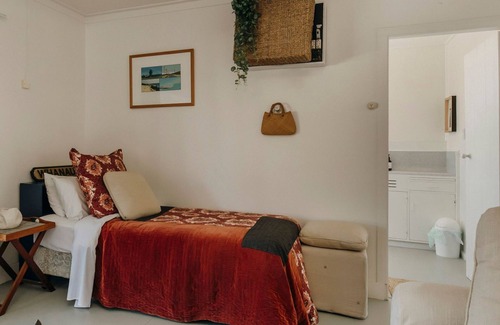 Oakura Villa | NUMBER 28 IN THE OAKURA CIRCLE