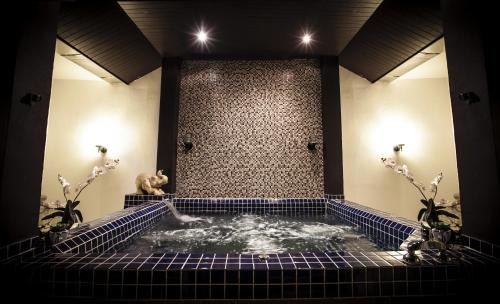 Nai Harn Apartment | Number 4 Phuket