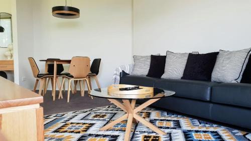 Port Campbell Apartment | Number 9 Leisure Stay