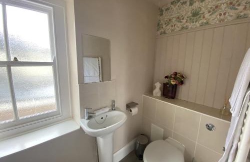 Tavistock Apartment | Number Four Russell House, Studio Apartment, centre of Tavistock, Devon