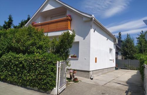 Balatonmariafurdo Apartment | Nyárfa Vendégház