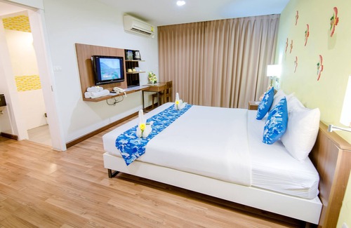 Bang Sao Thong Hotel | NY City Resort and Spa