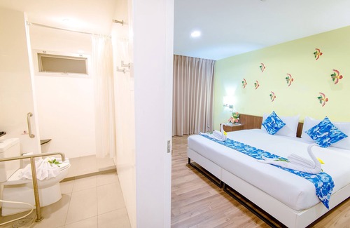 Bang Sao Thong Hotel | NY City Resort and Spa