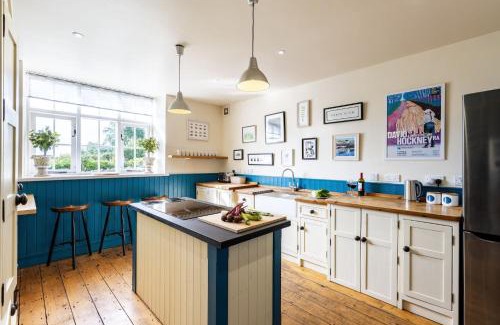 Brynsiencyn House | Nyth Y Wennol