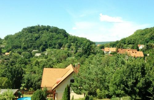 Szigliget House | Nyugalom Szigete Vendégház SZIGLIGET