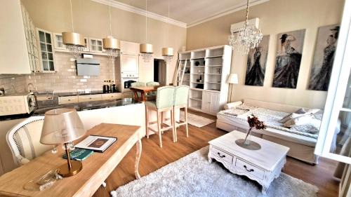 Terezvaros Apartment | Nyugati Premium Residence