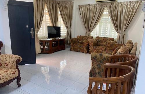 Bukit Rambai House | NZ Homestay