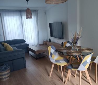 Arcade Apartment | O balcón das alvedosas