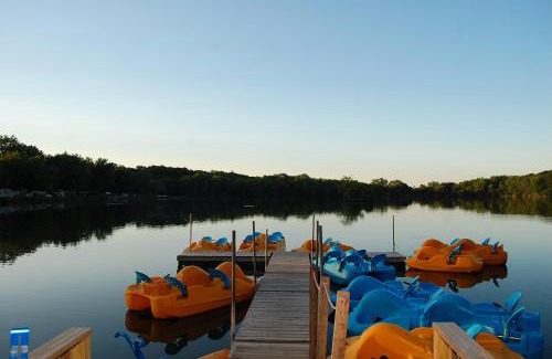 Amboy Resort | O'Connell's RV Campground Two-Bedroom Cottage 36