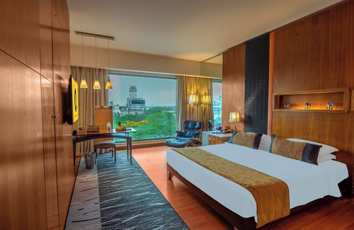 Koregaon Park Hotel | O Hotel Pune