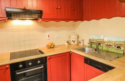 Tipperary Cottage | O'NEILL'S, pet friendly, with open fire in Dundrum, County Tipperary