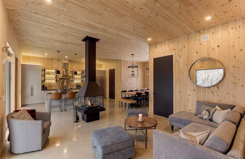 Morin Heights Ski Chalet | O Sommet Bleu thermal station