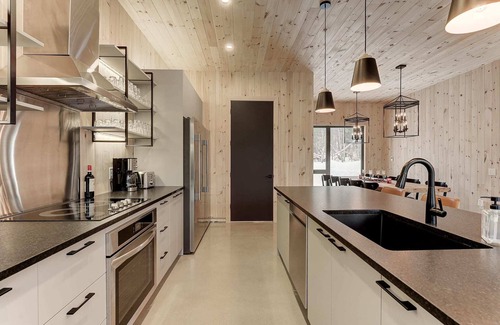 Morin Heights Ski Chalet | O Sommet Bleu thermal station